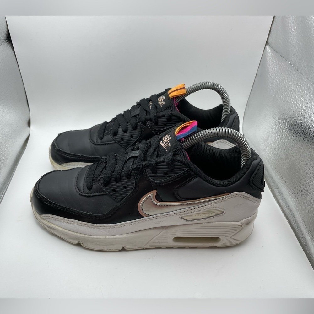 Nike AirMax 90 LTR SE black leather sneakers 5Y/ women’s 6.5